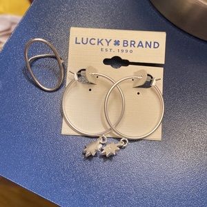 Lucky & New Pura Vida bundle; Ring size 6 & hoop earrings